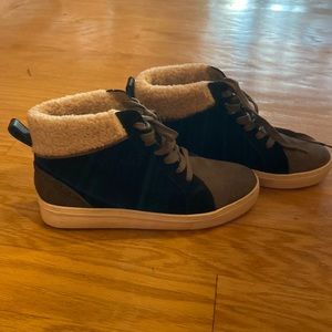 Blondo waterproof sneakers